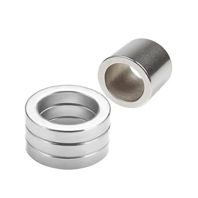 Radiálně magnetizované prstencové magnety